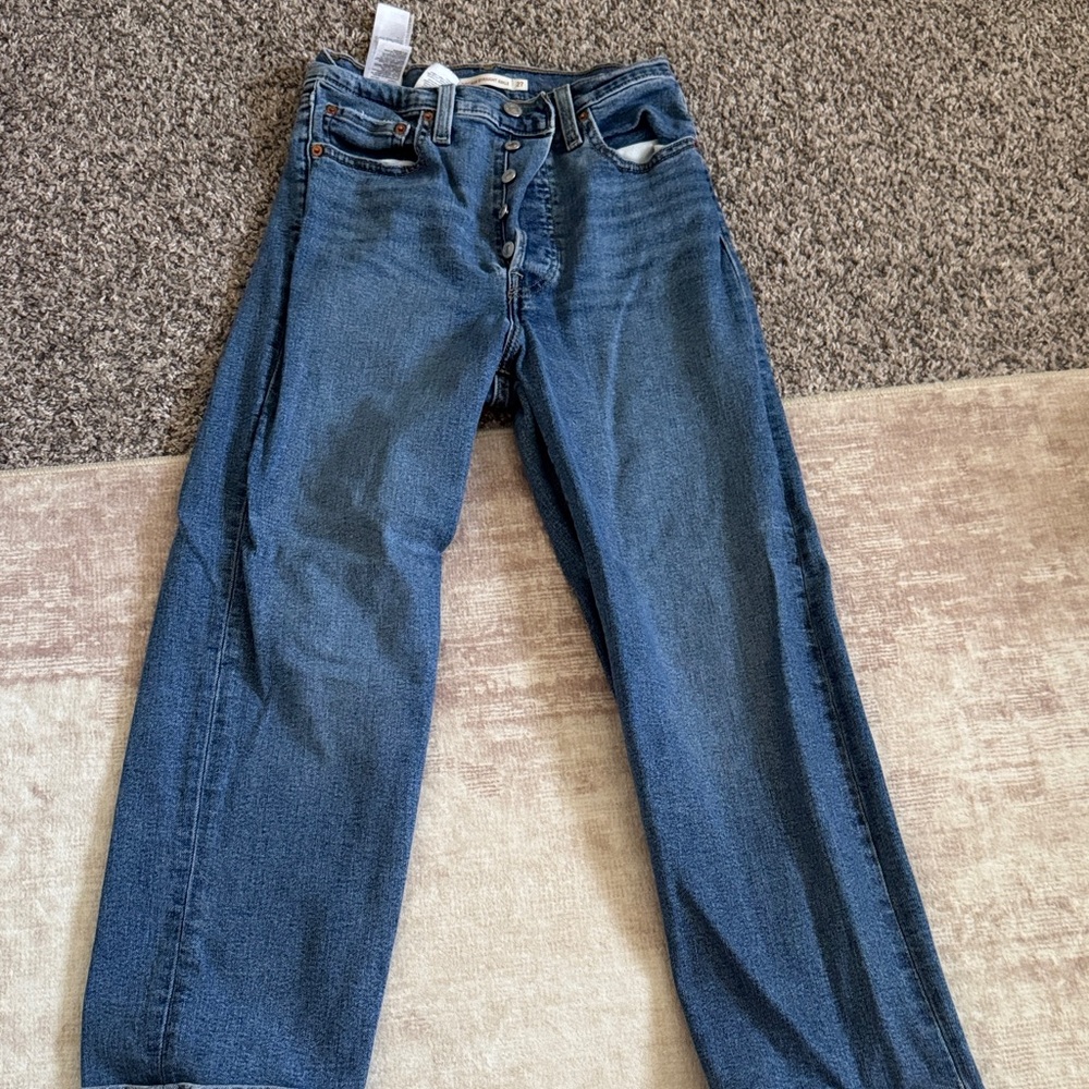 Levi’s Ribcage Straight Ankle Jeans